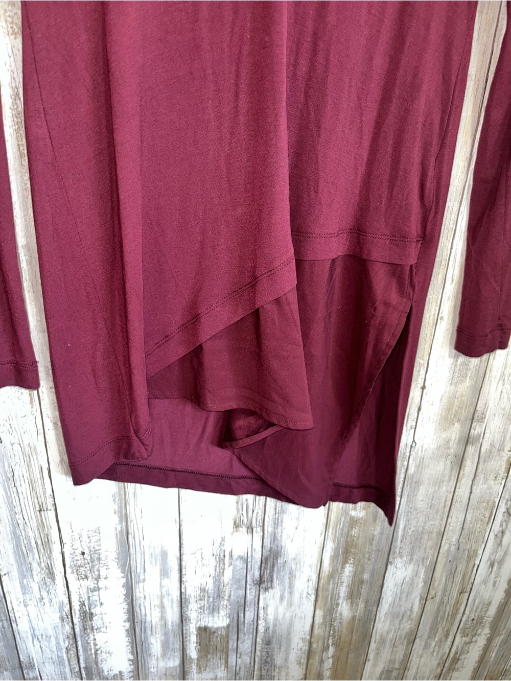 White House Black Market Burgundy V Neck Top XXS Asymmetrical Hem Stretch Blouse - Picture 3 of 6